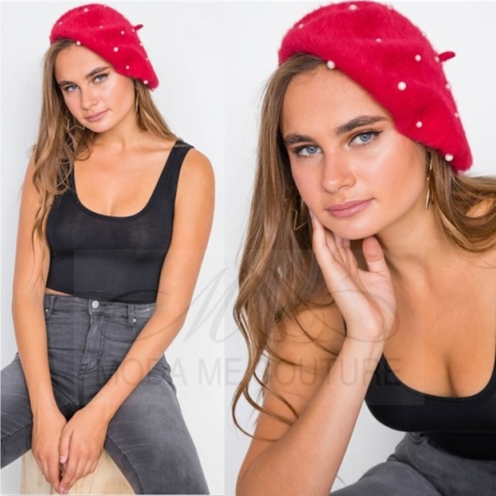Pearl detailed Fuzzy Hat -Red